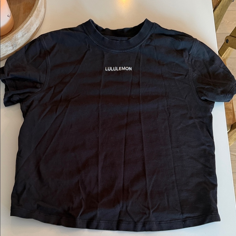 Lululemon workout tshirt!